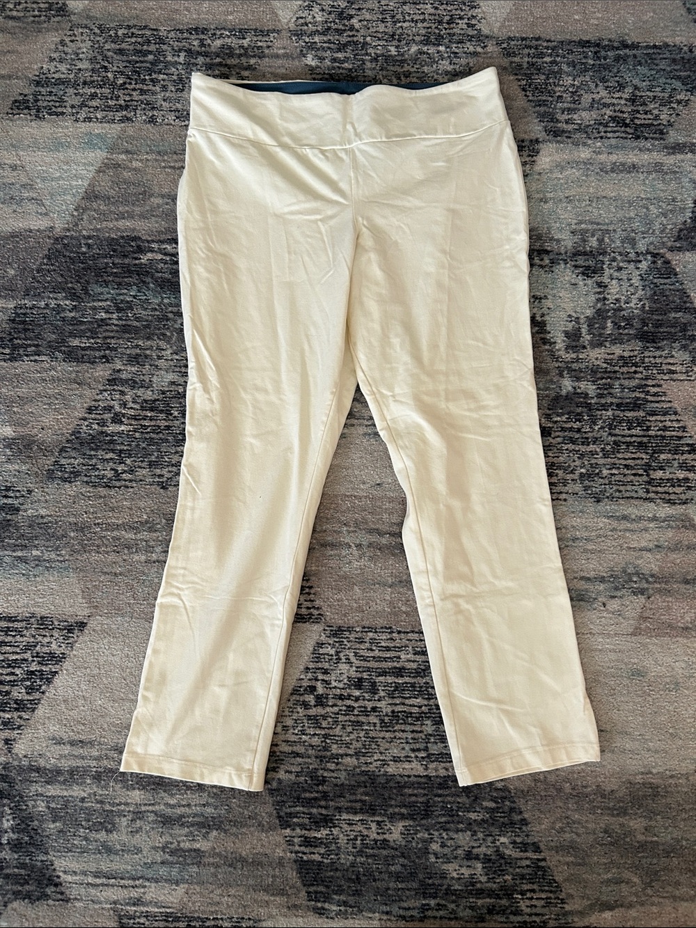 Women with Control Cream Leggings